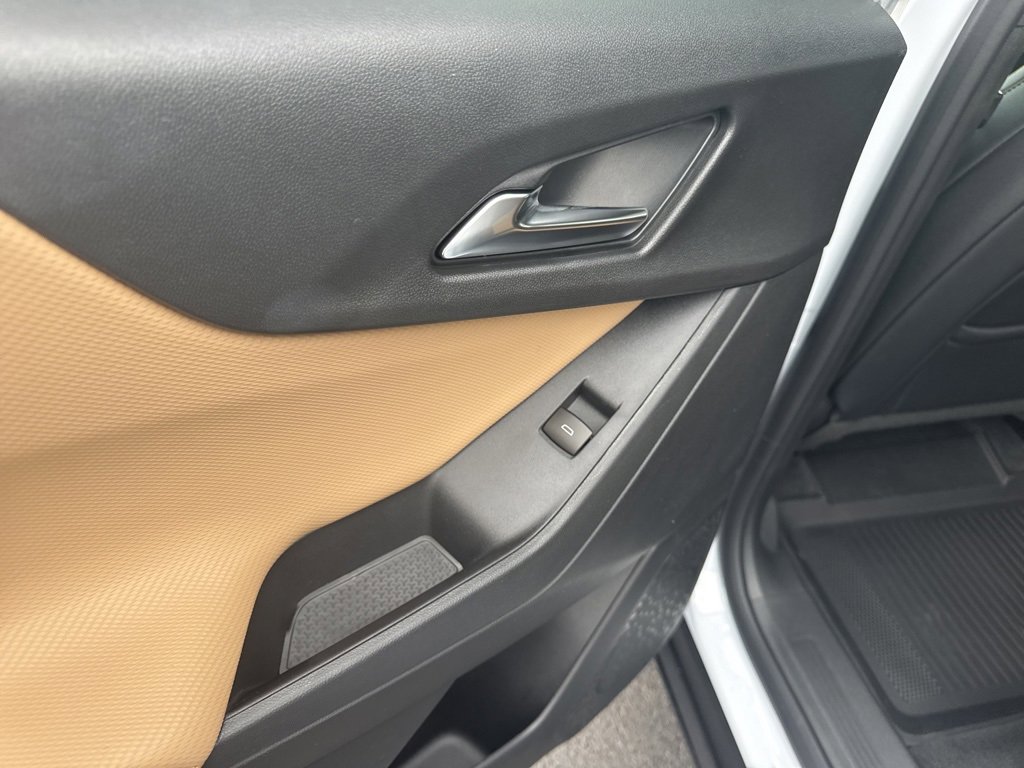 New 2026 Chevrolet Equinox ACTIV w/ Convenience Package III image 16