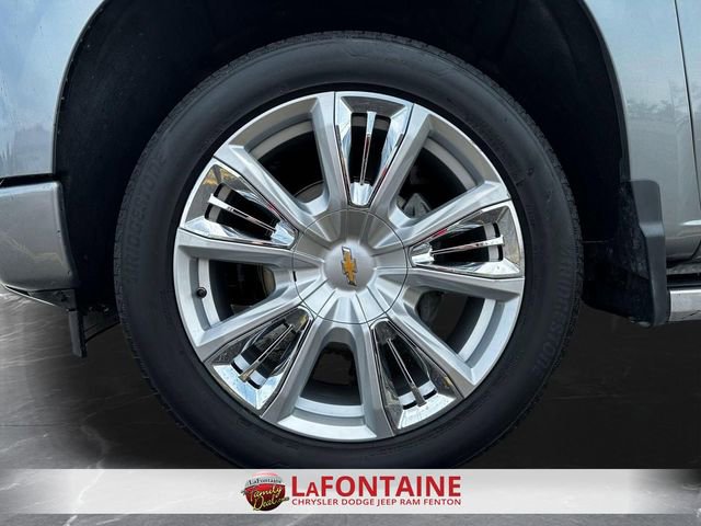 Used 2023 Chevrolet Silverado 1500 High Country w/ Technology Package AWD/4WD image 31