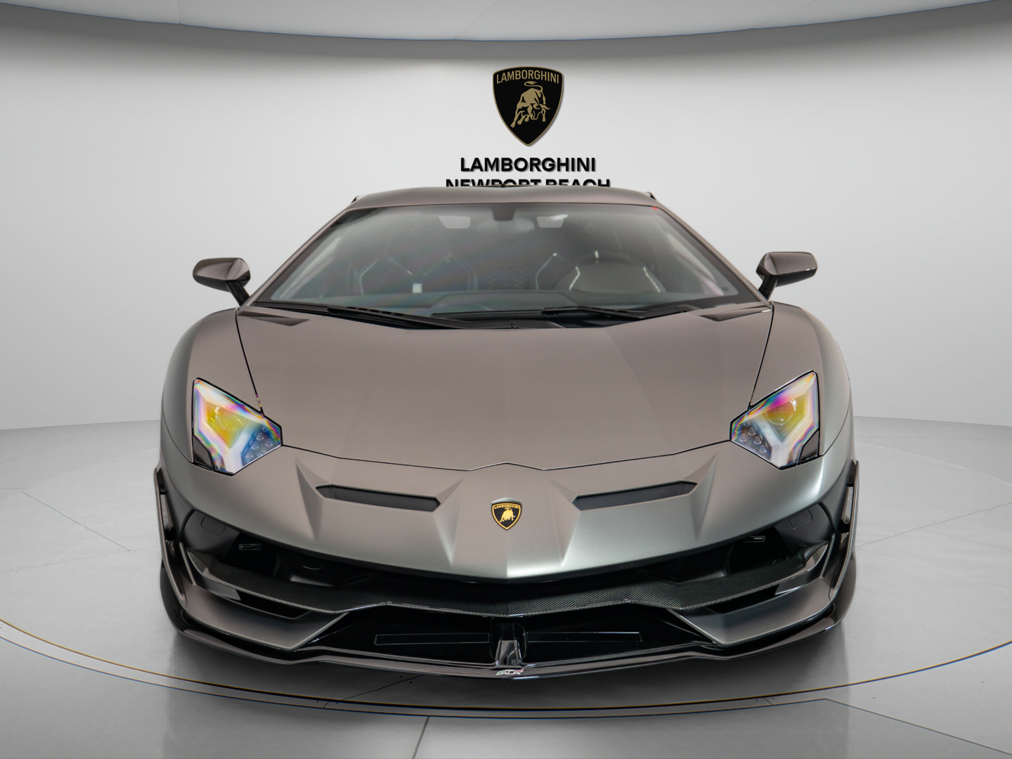 Used 2020 Lamborghini Aventador SVJ AWD/4WD image 2