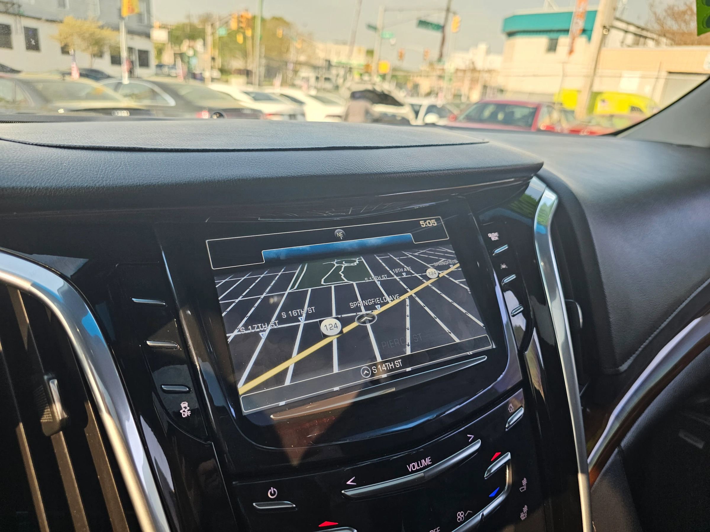 Used 2020 Cadillac Escalade Luxury RWD image 27