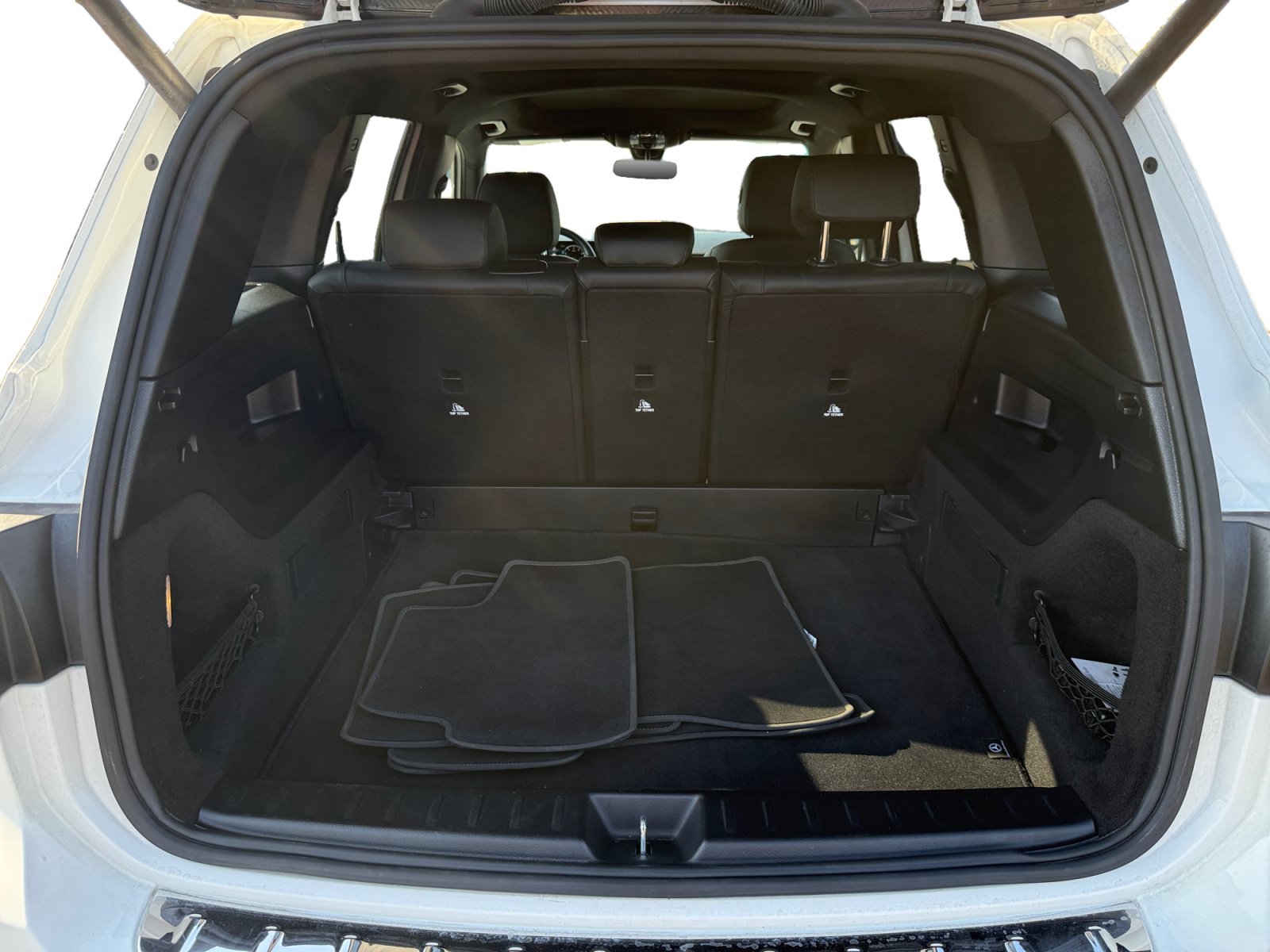 Used 2022 Mercedes-Benz GLB 250 4MATIC image 17