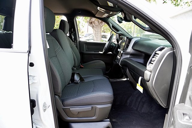New 2026 RAM 2500 Tradesman AWD/4WD image 17
