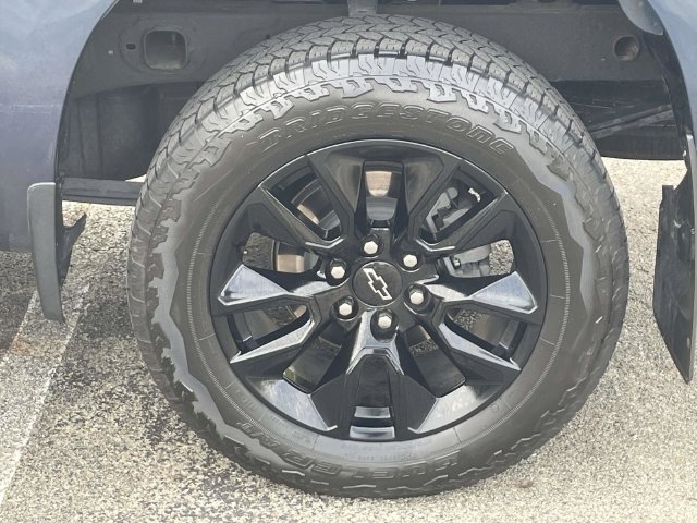 Used 2021 Chevrolet Silverado 1500 Custom AWD/4WD image 14
