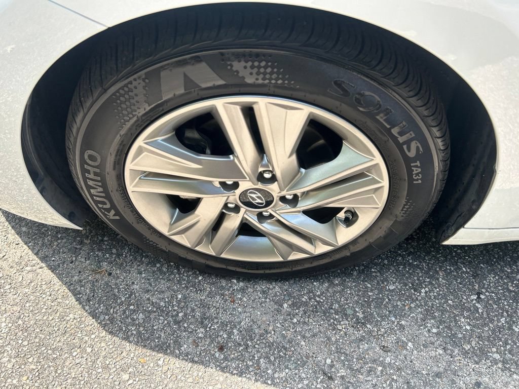 Used 2020 Hyundai Elantra Value Edition w/ Cargo Package (C1) FWD image 11