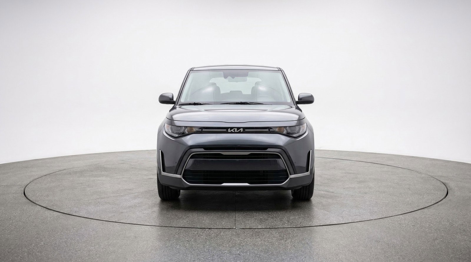 Used 2025 Kia Soul LX w/ LX Technology Package FWD image 2