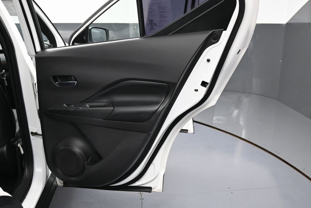 Used 2020 Nissan Kicks SR w/ SR Premium Package image 37