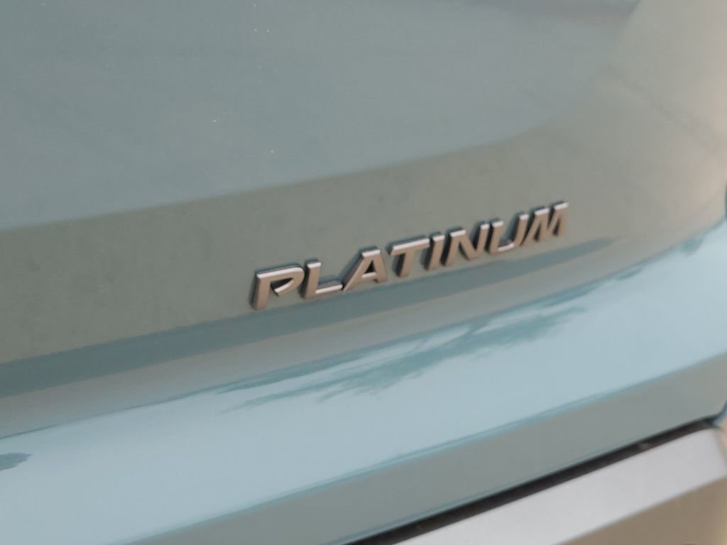 New 2026 Nissan Pathfinder Platinum FWD image 7