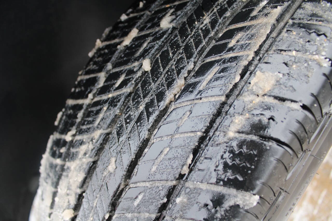 Used 2021 Hyundai Santa Fe SEL w/ Convenience Package image 14