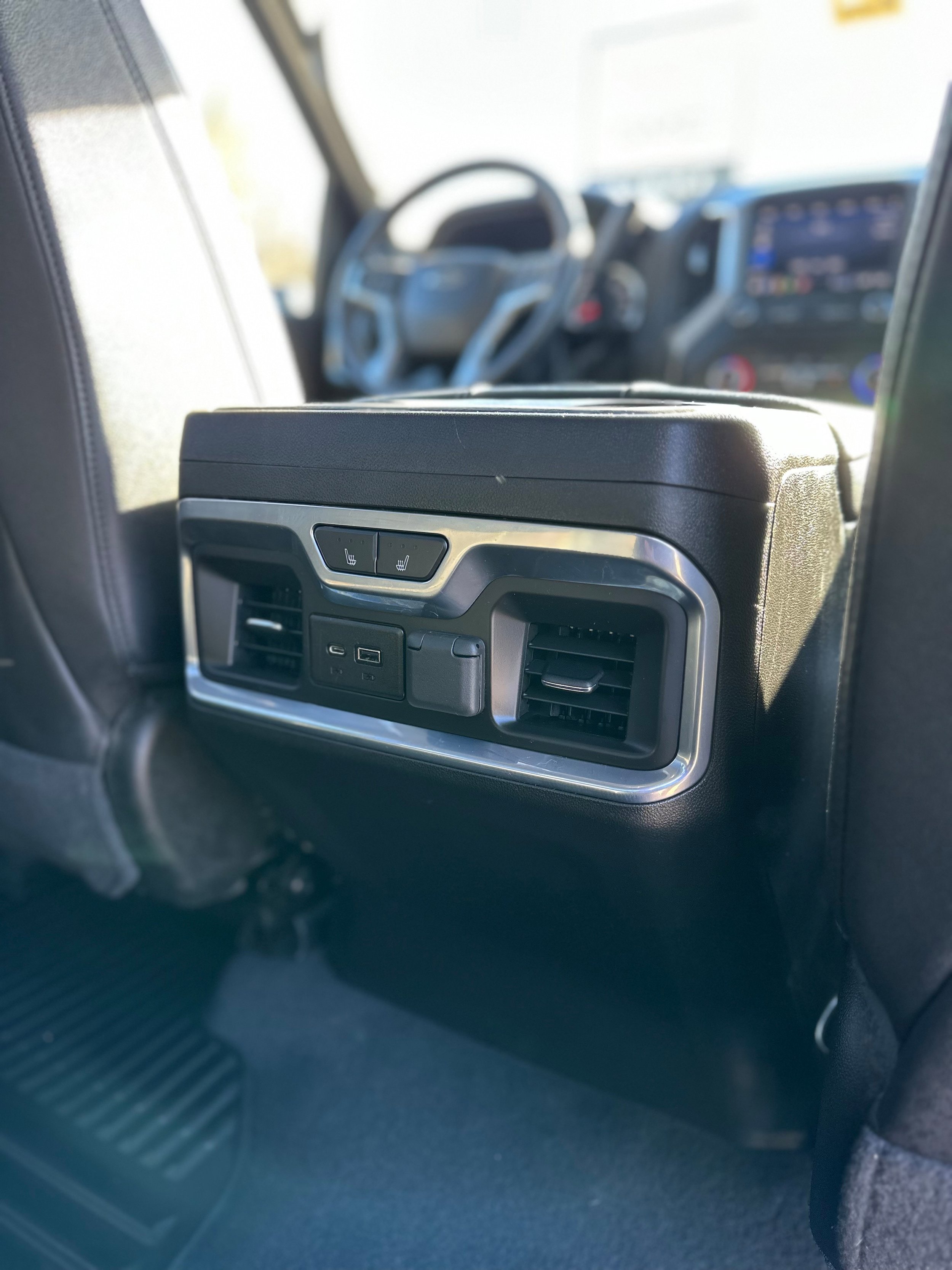 Used 2022 Chevrolet Silverado 3500 LTZ w/ LTZ Plus Package AWD/4WD image 20