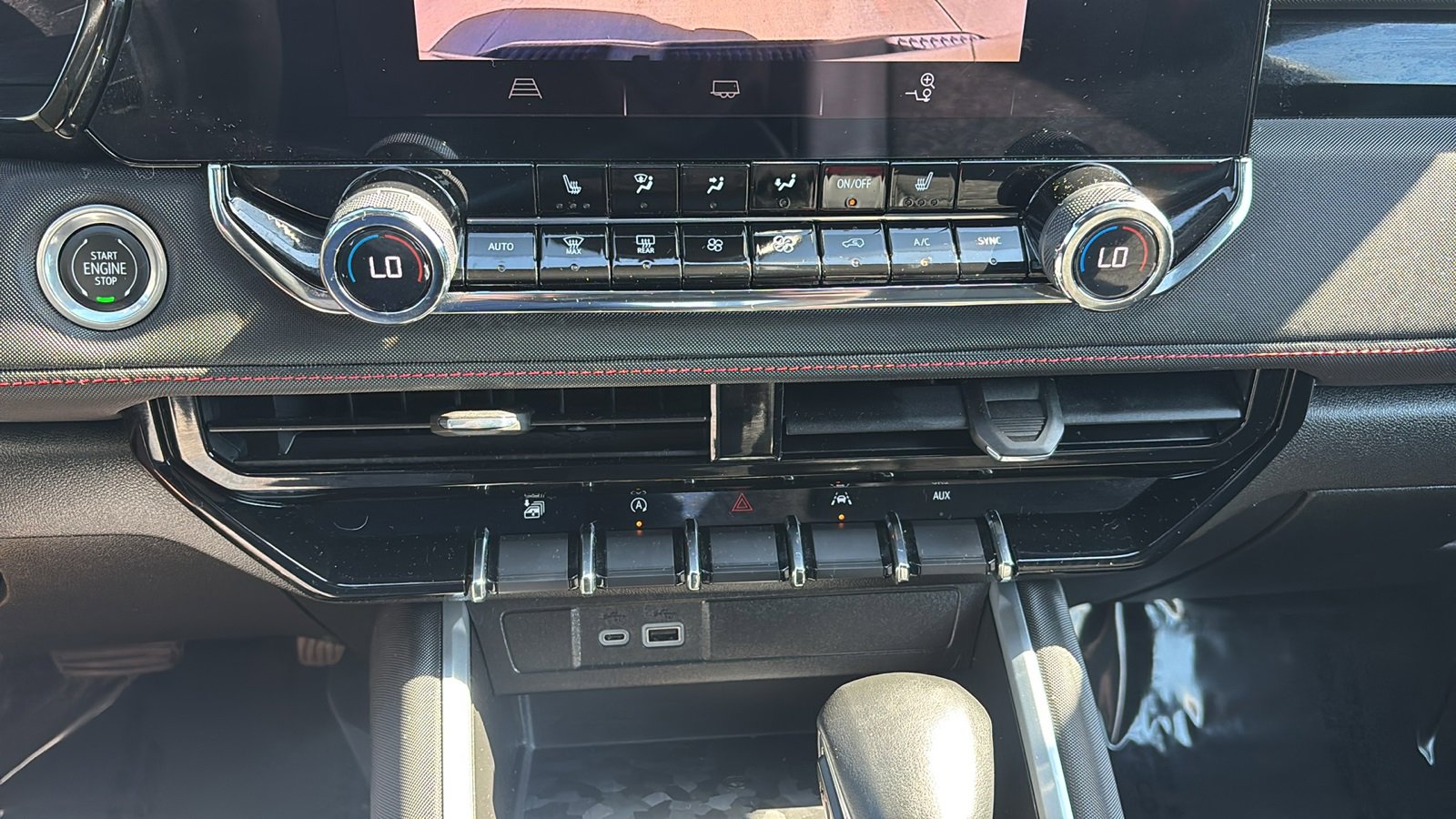 Used 2023 Chevrolet Colorado Z71 w/ Z71 Convenience Package 2 image 15