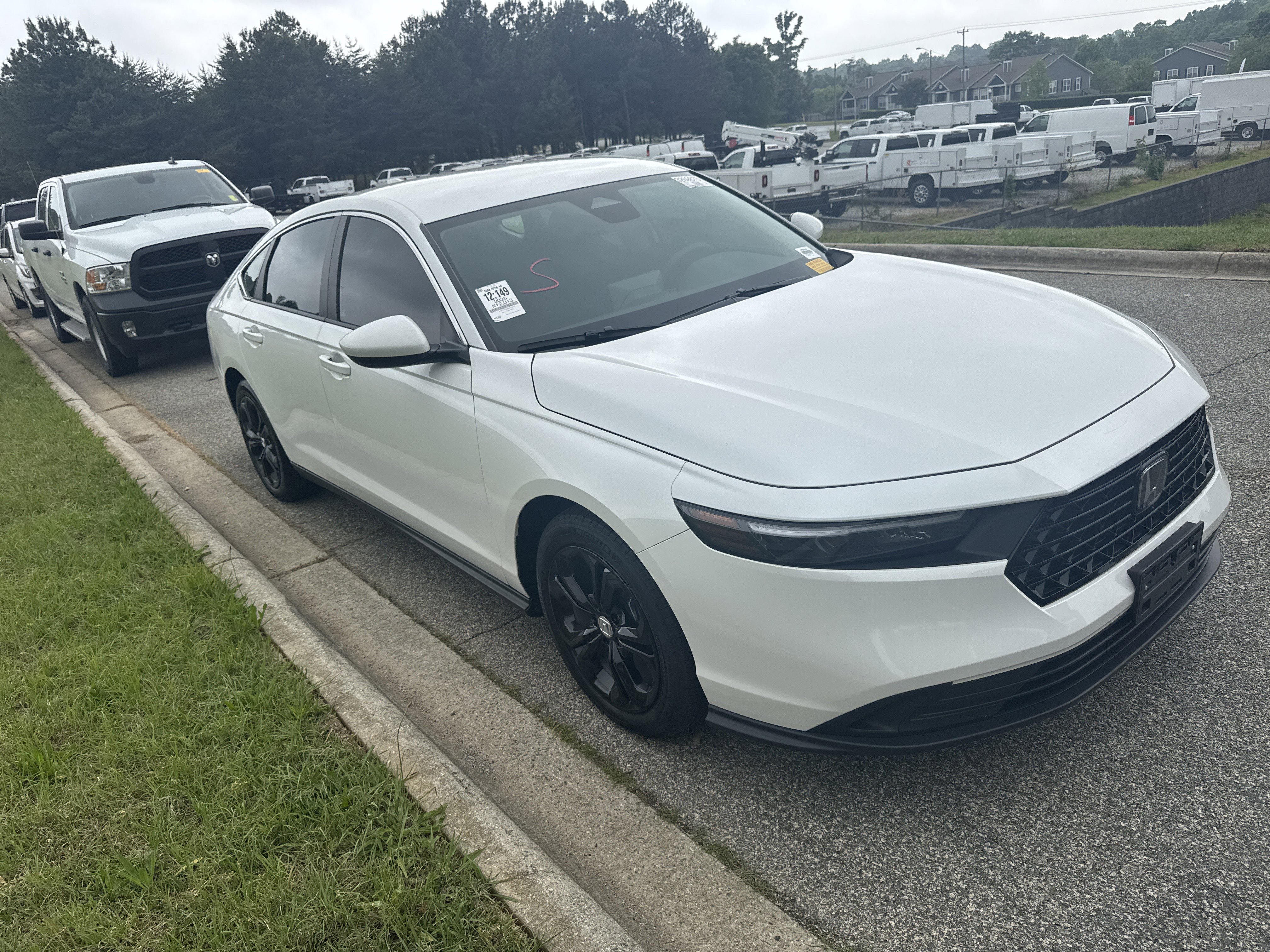Used 2025 Honda Accord LX image 2