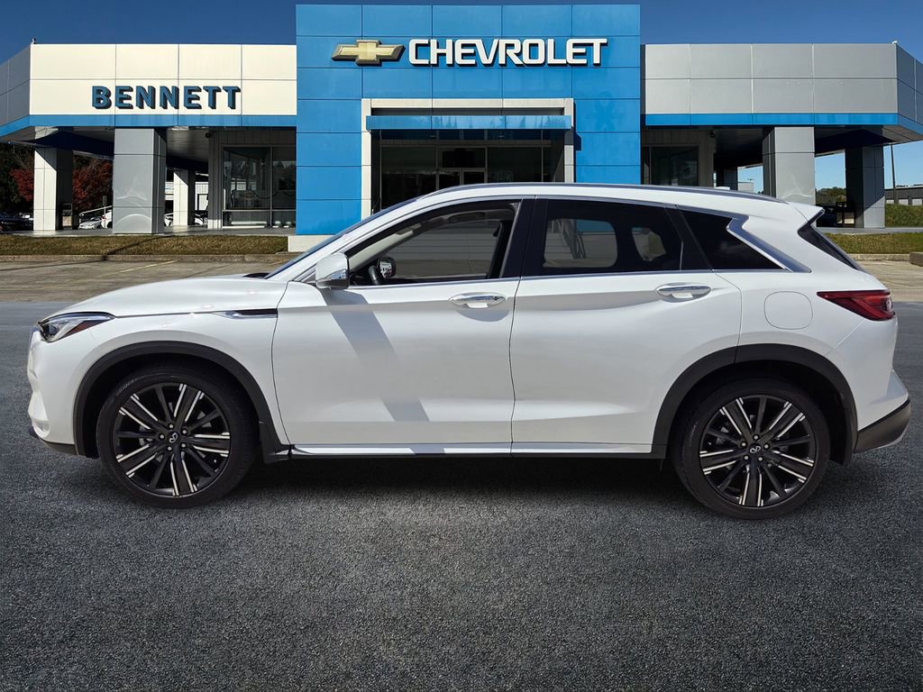 Used 2023 INFINITI QX50 Sensory image 3