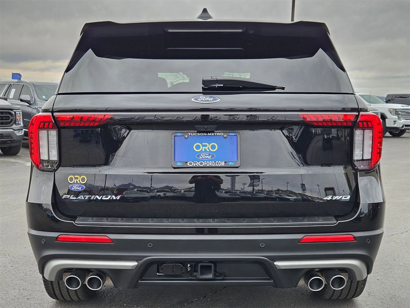 Used 2025 Ford Explorer Platinum w/ Ultimate Package image 6