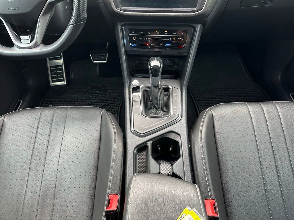 Used 2022 Volkswagen Tiguan SE R-Line FWD image 22