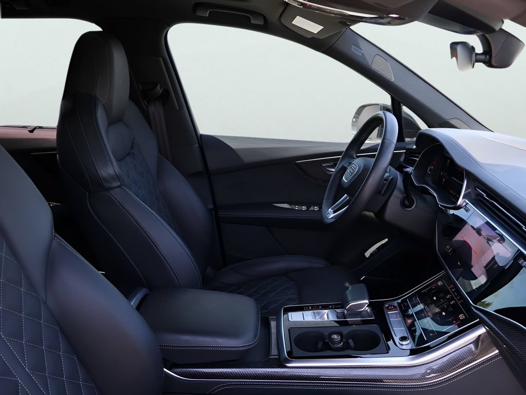 Used 2022 Audi SQ7 Prestige AWD/4WD image 9