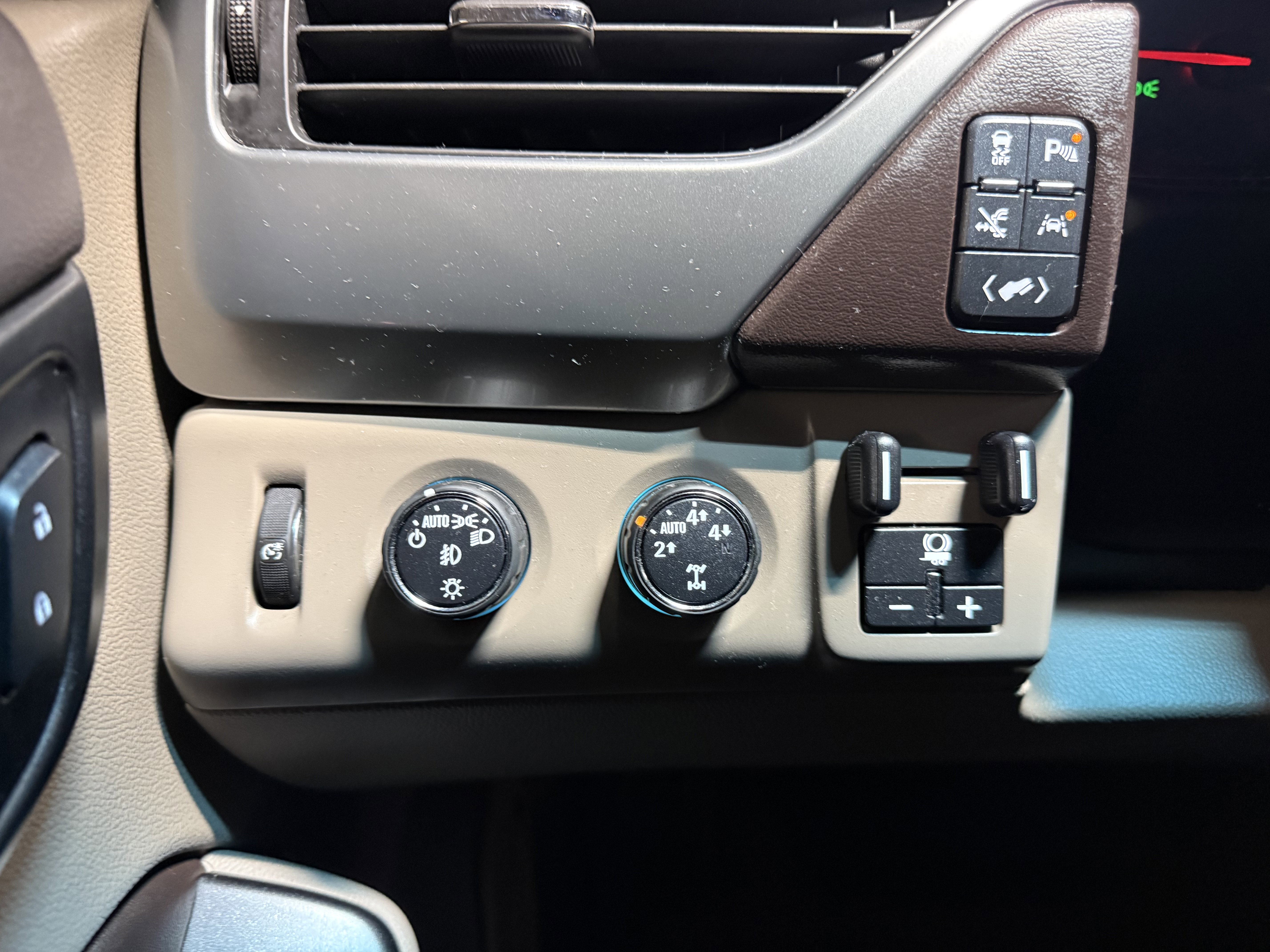 Used 2016 Chevrolet Tahoe LTZ w/ Max Trailering Package image 16