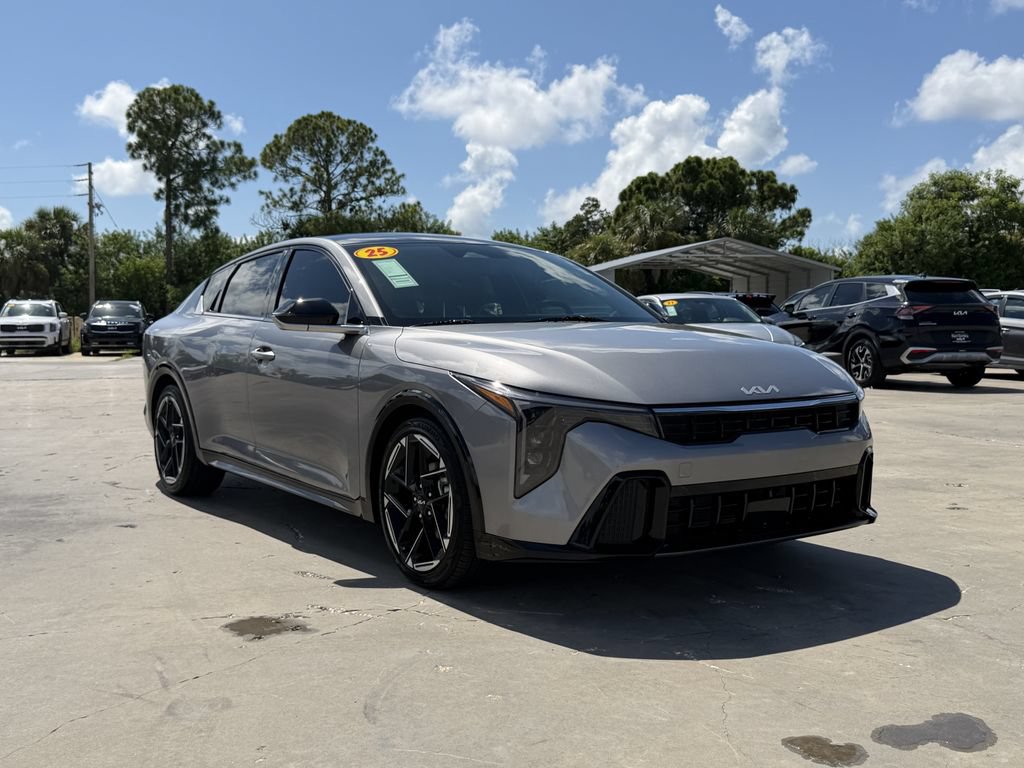 Certified 2025 Kia K4 EX w/ GT-Line Sunroof Package FWD image 2