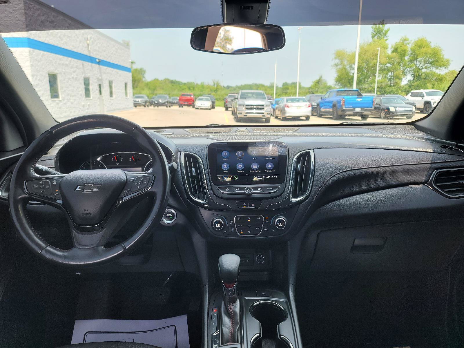 Used 2022 Chevrolet Equinox RS w/ RS Leather Package AWD/4WD image 16