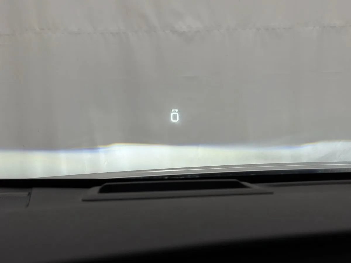 Used 2017 Toyota Prius Prime Advanced FWD image 10