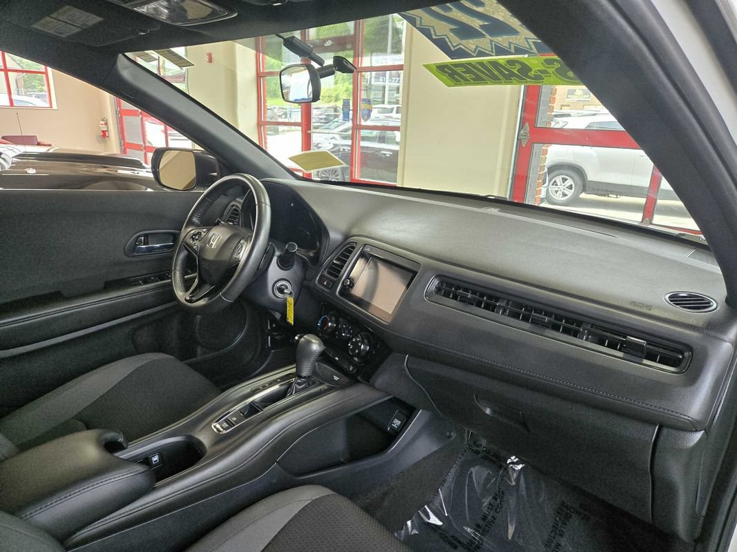 Used 2022 Honda HR-V Sport image 22