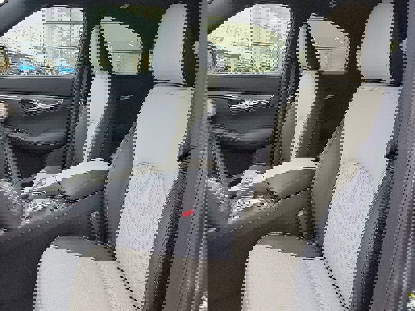 New 2025 INFINITI QX55 Essential image 4