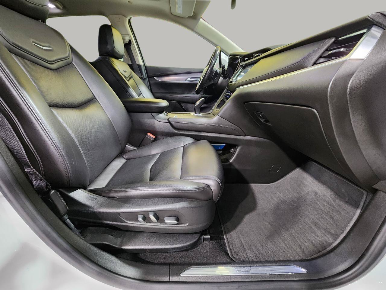 Used 2019 Cadillac XT5 Luxury AWD/4WD image 27