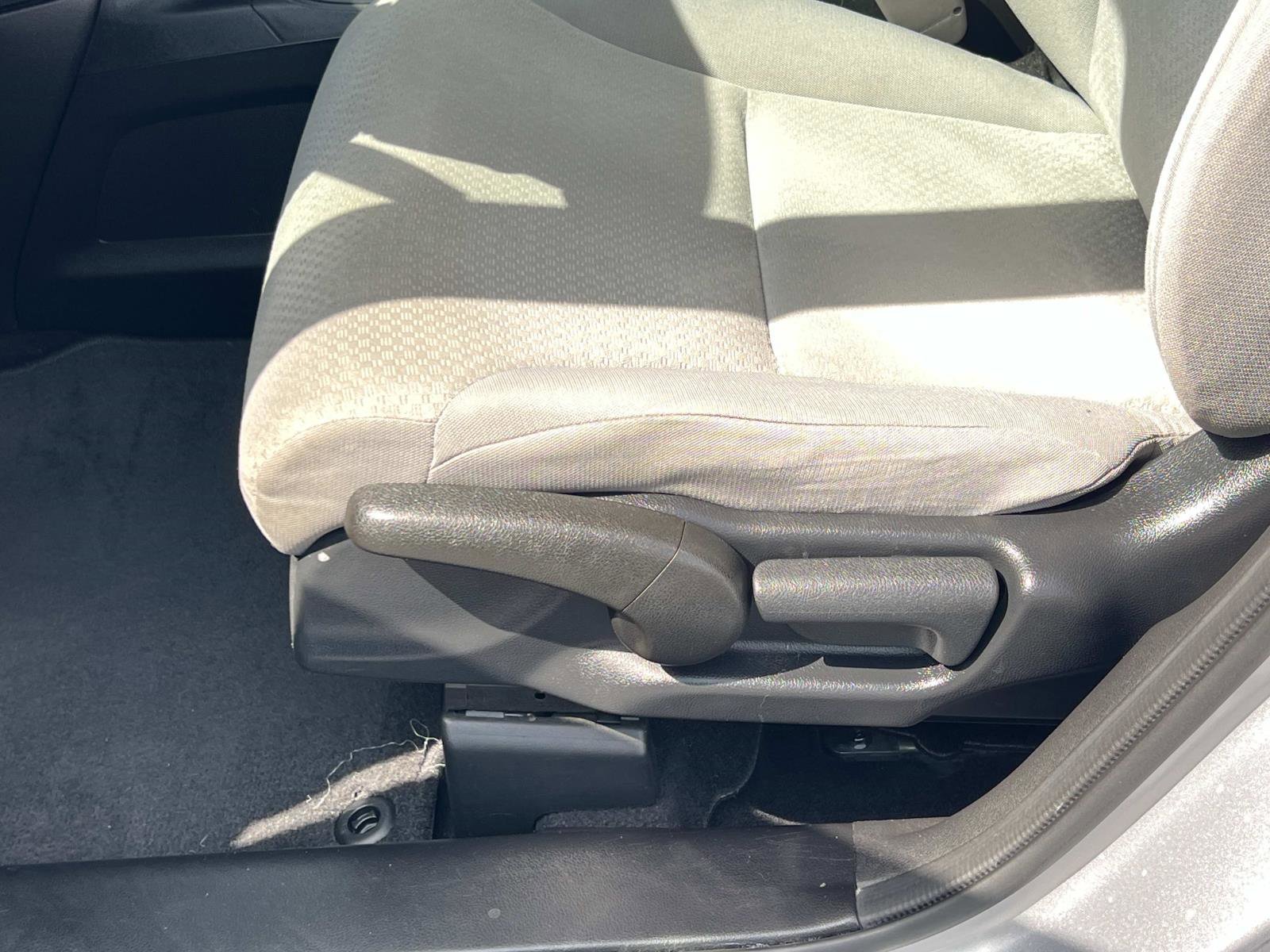 Used 2016 Honda CR-V LX image 16