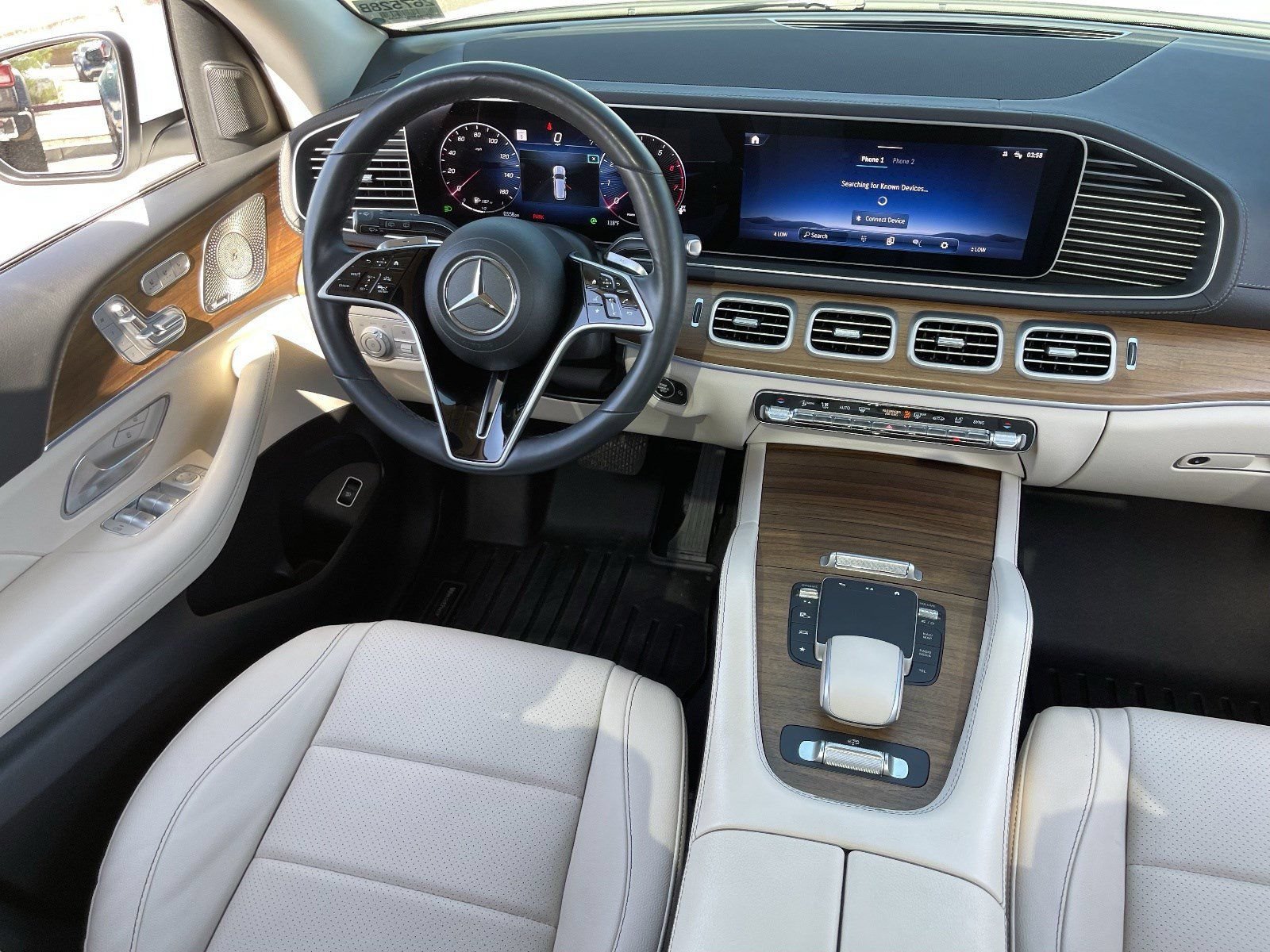 Used 2024 Mercedes-Benz GLS 450 4MATIC image 16