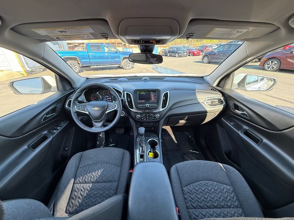 Used 2024 Chevrolet Equinox LT w/ LPO, Cargo Package FWD image 20