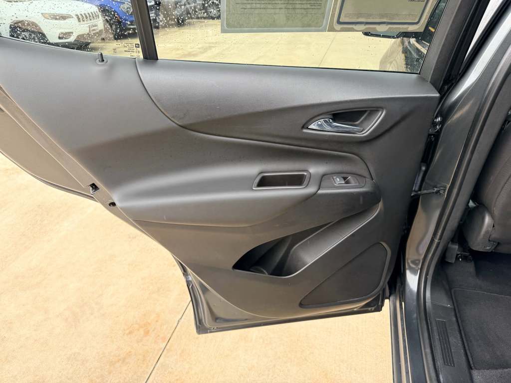 Used 2021 Chevrolet Equinox LT FWD image 22