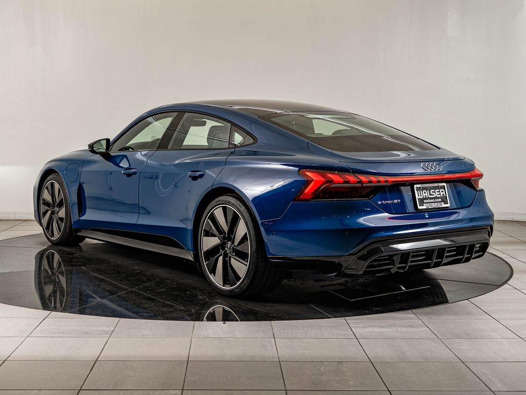 Used 2023 Audi e-tron GT Prestige AWD/4WD image 7