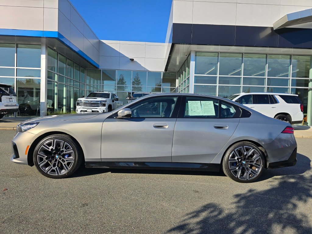 Used 2024 BMW 530i w/ M Sport Package RWD image 2