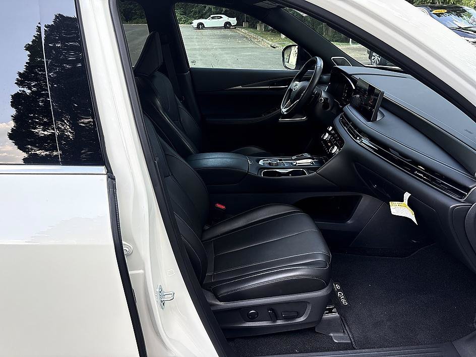 Certified 2025 INFINITI QX60 Luxe w/ Black Edition FWD image 21