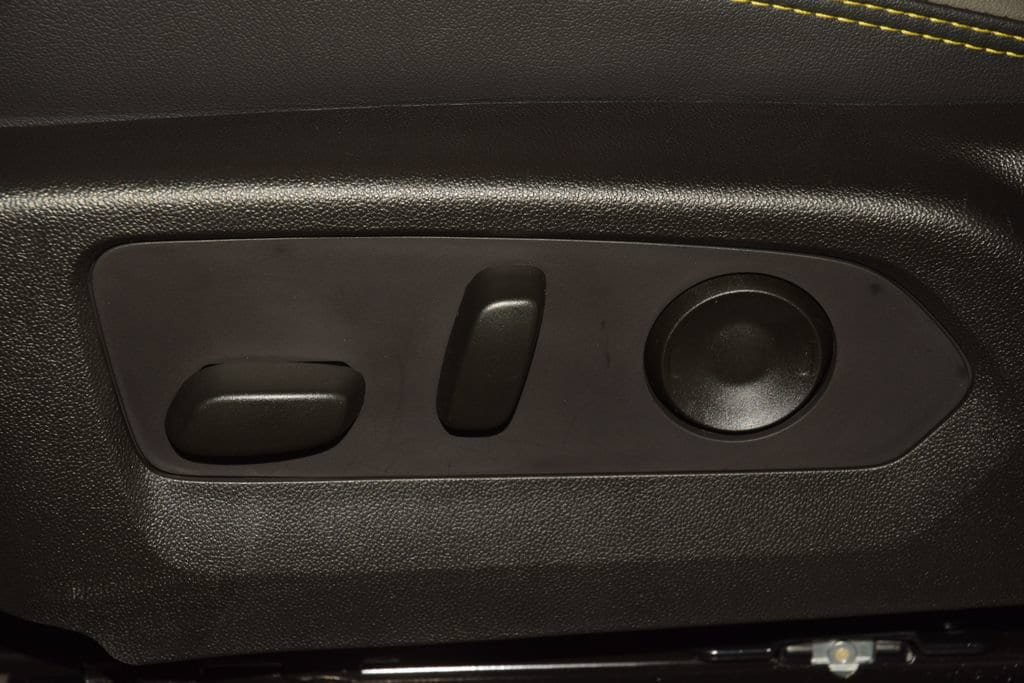 New 2026 Chevrolet Colorado ZR2 w/ Technology Package AWD/4WD image 45