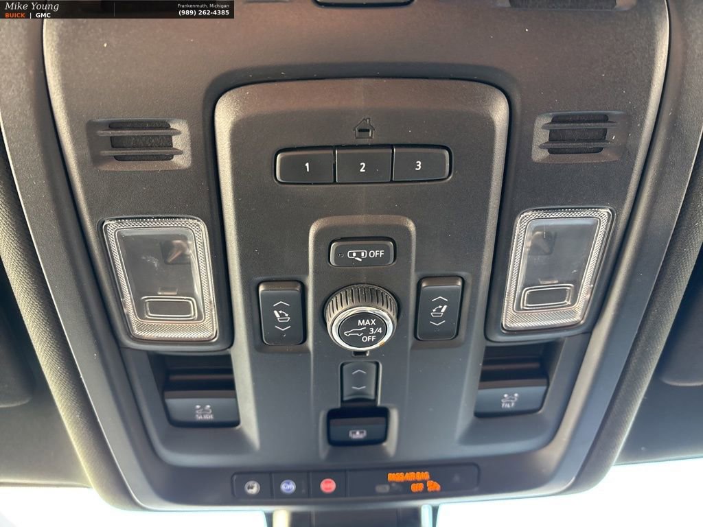 Used 2021 GMC Yukon Denali w/ Denali Ultimate Package AWD/4WD image 36