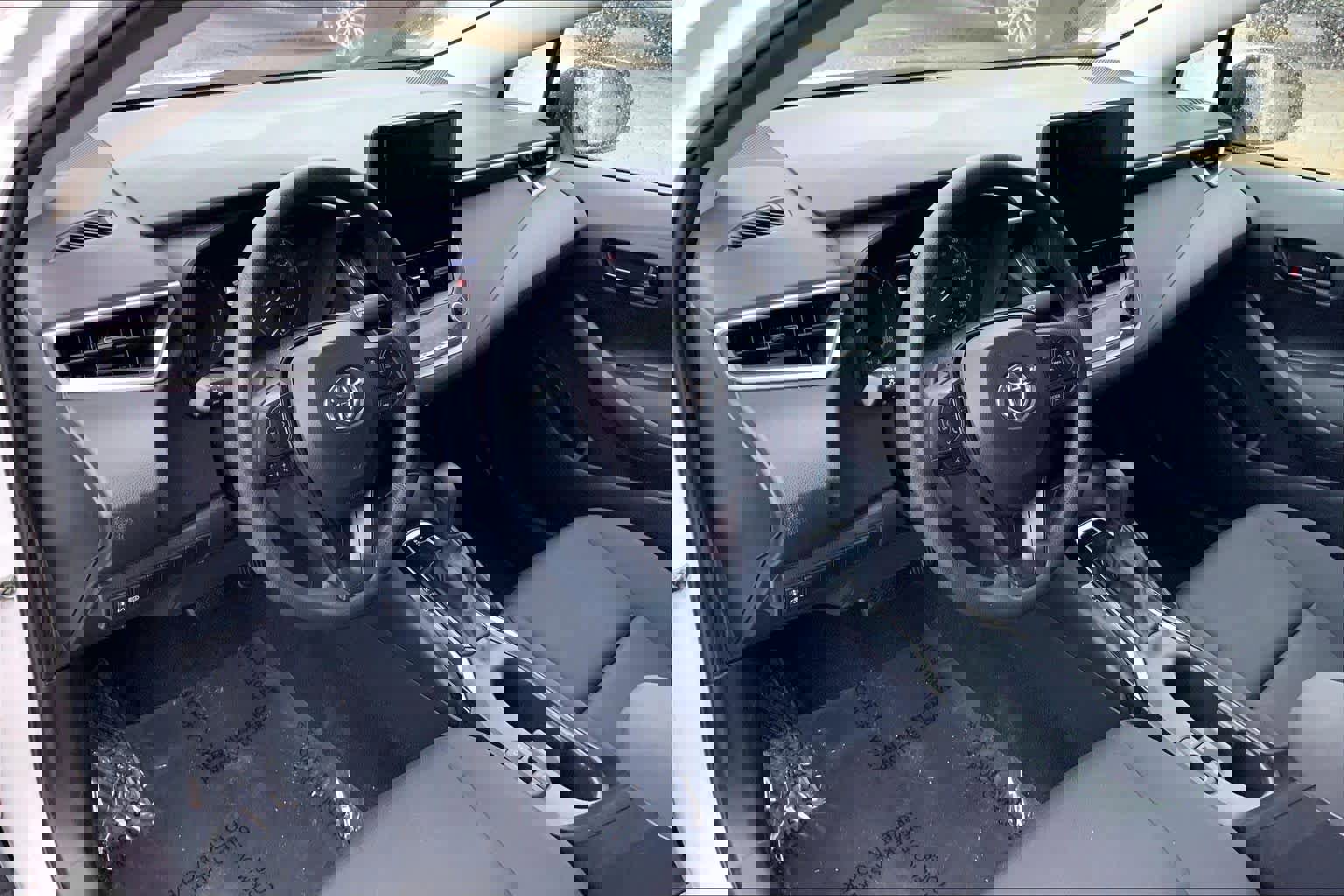 Used 2024 Toyota Corolla LE image 16