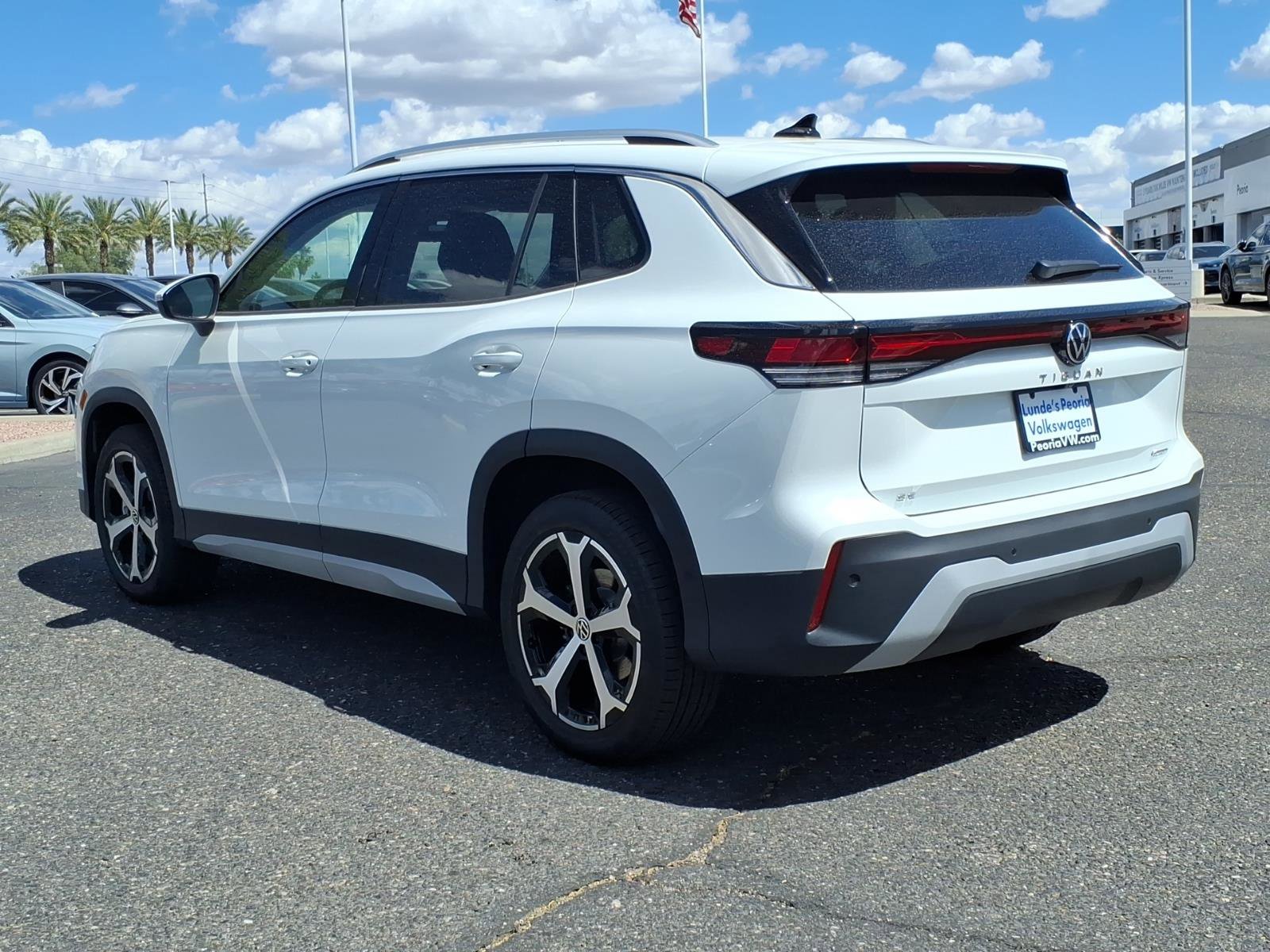 New 2026 Volkswagen Tiguan SE image 5