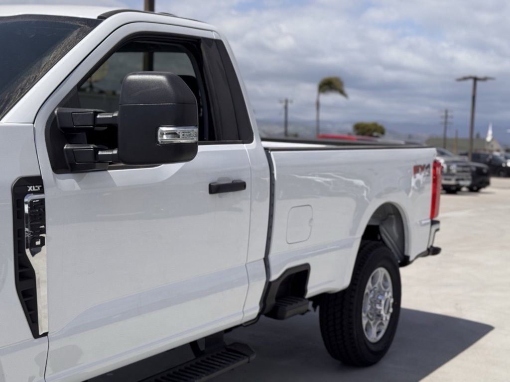 New 2025 Ford F350 XLT w/ 360-Degree Camera Package AWD/4WD image 9
