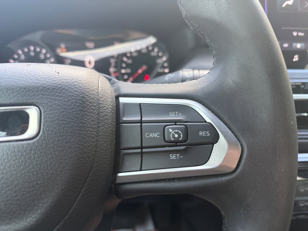 Used 2023 Jeep Compass Altitude image 21