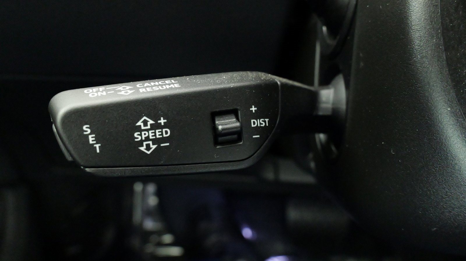 Used 2022 Audi e-tron Premium Plus w/ Premium Plus Package image 62