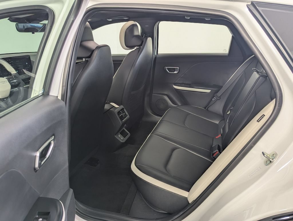 Used 2025 Kia K4 GT-Line Turbo FWD image 23