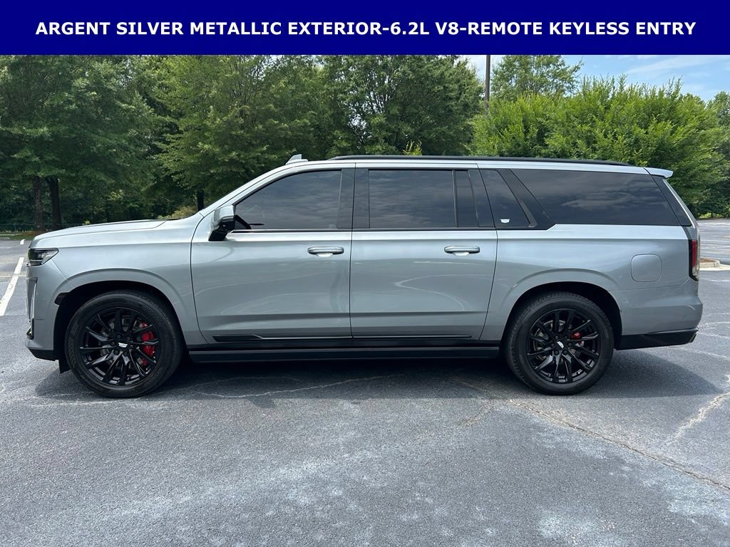 Used 2023 Cadillac Escalade ESV Sport Platinum w/ LPO, ONYX Package AWD/4WD image 14