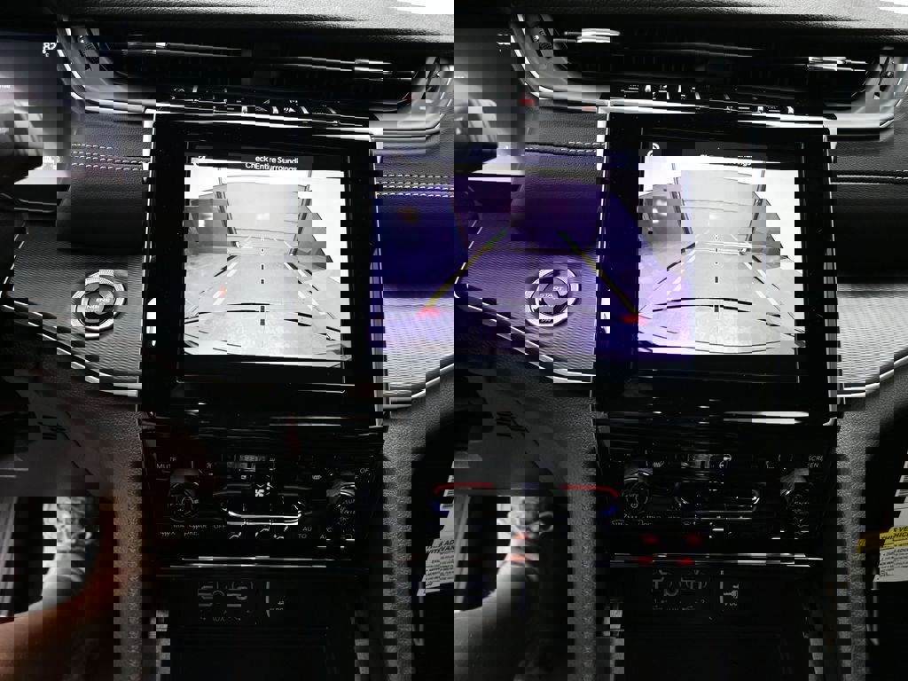 New 2025 Jeep Grand Cherokee Altitude image 18