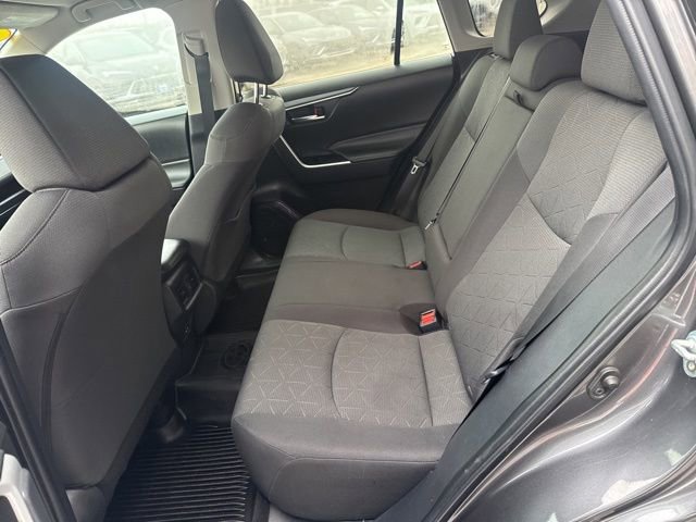 Used 2022 Toyota RAV4 XLE AWD/4WD image 28