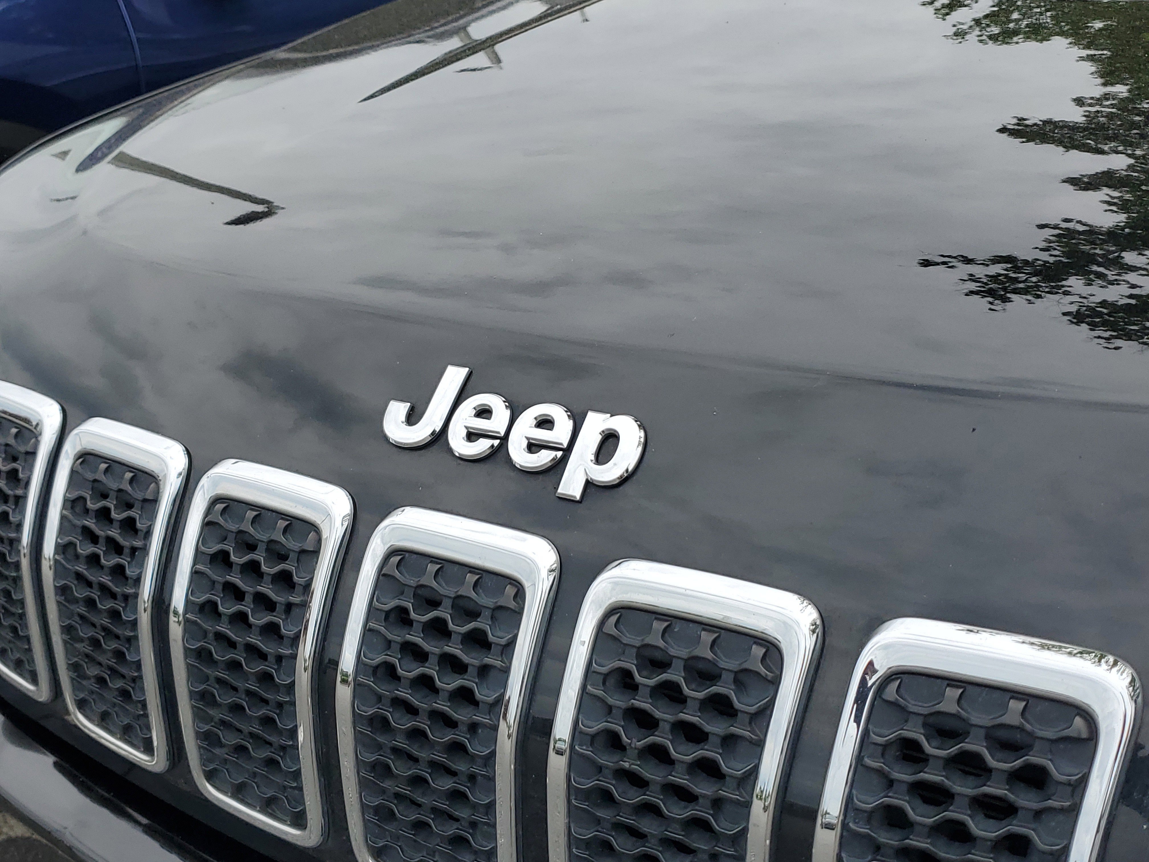 Used 2020 Jeep Cherokee Limited FWD image 5