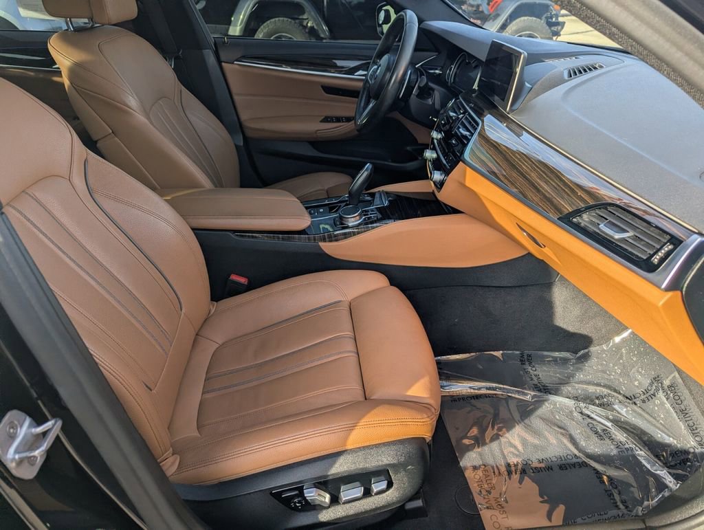 Used 2018 BMW 530e w/ M Sport Package 2 image 10