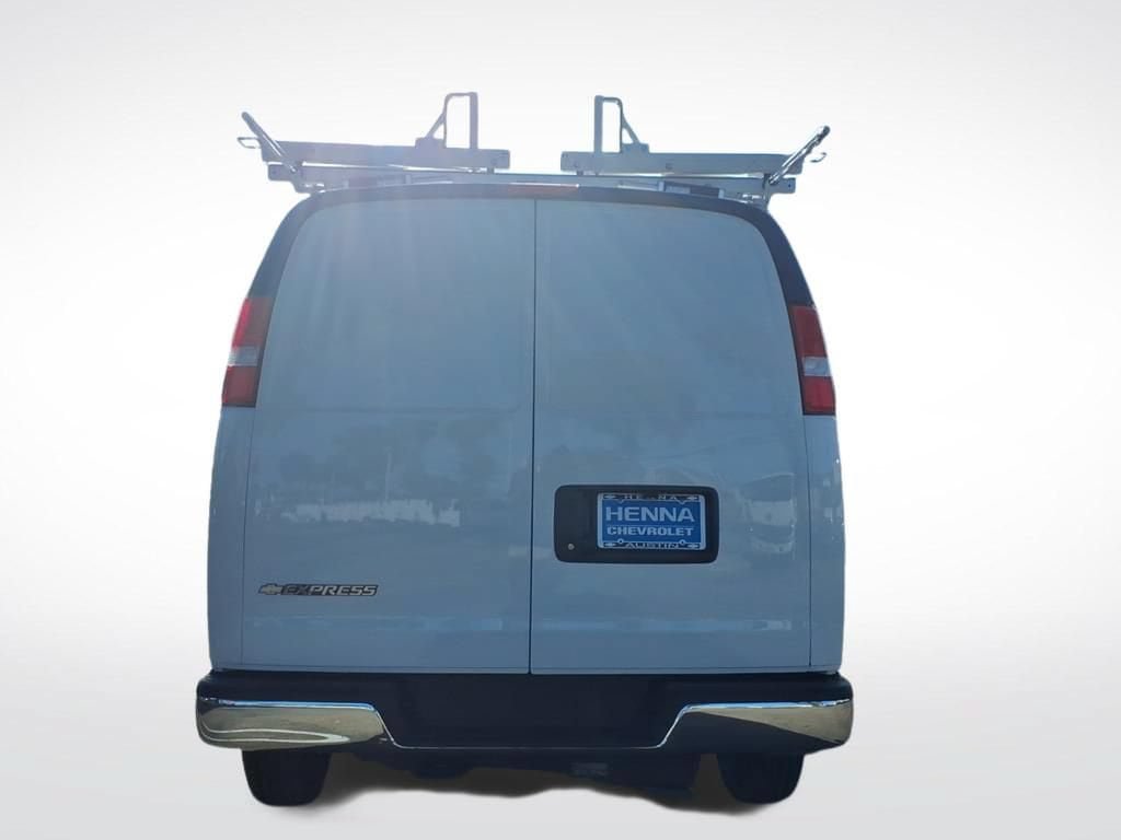 New 2026 Chevrolet Express 2500 w/ Driver Convenience Package RWD image 4