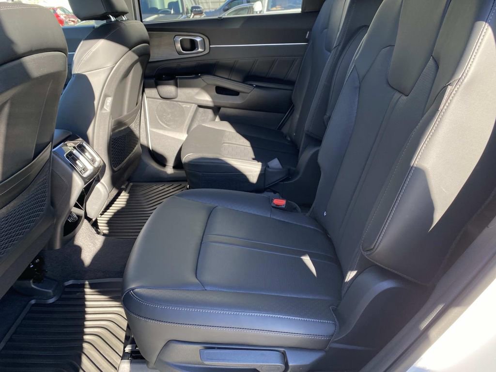 New 2026 Kia Sorento SX image 7