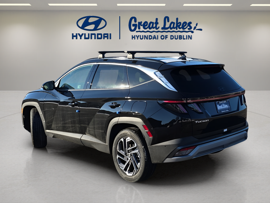 Certified 2025 Hyundai Tucson Limited FWD image 3
