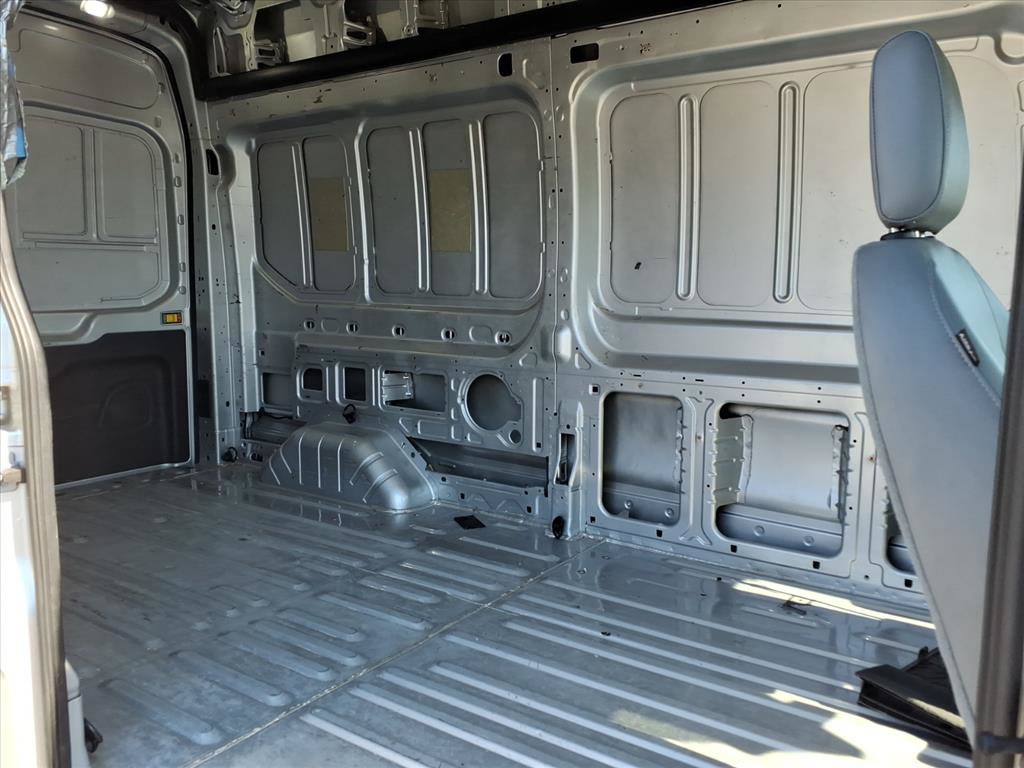 Used 2018 Ford Transit 250 148 High Roof image 12